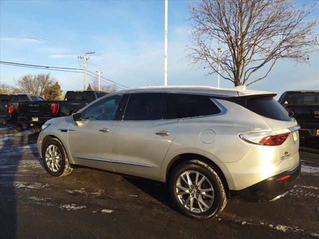 2022 Buick Enclave Essence