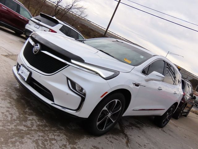 2022 Buick Enclave Essence