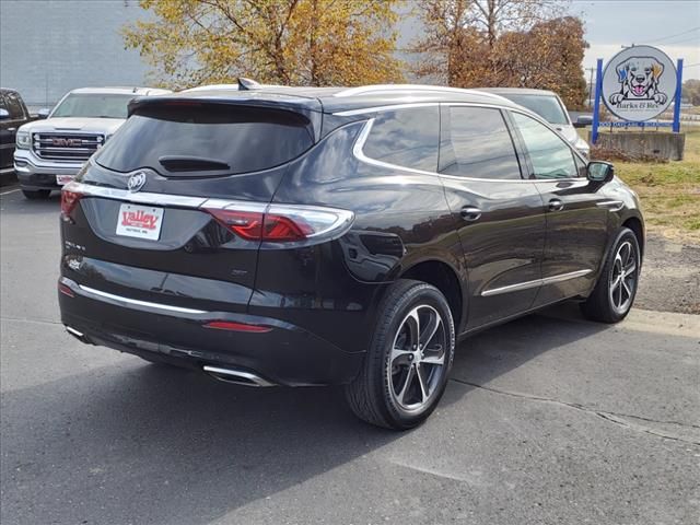 2022 Buick Enclave Essence