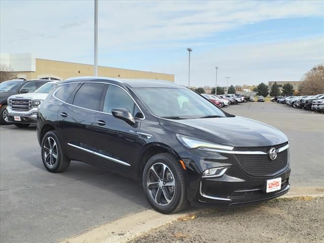 2022 Buick Enclave Essence