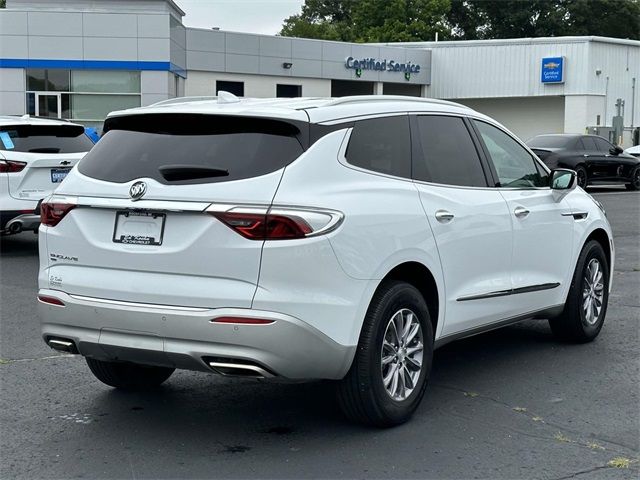 2022 Buick Enclave Essence