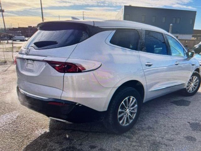 2022 Buick Enclave Essence