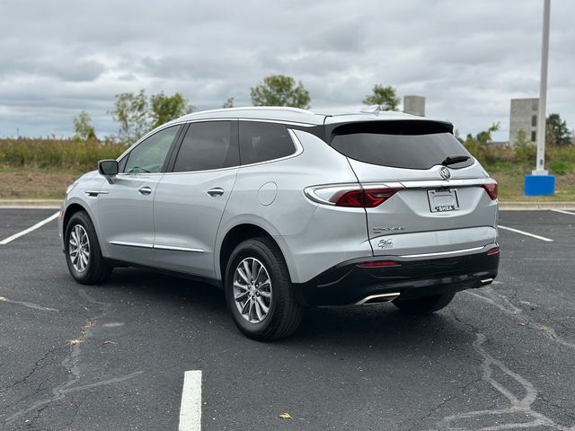 2022 Buick Enclave Essence