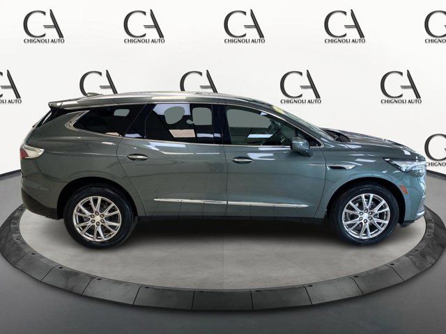 2022 Buick Enclave Essence