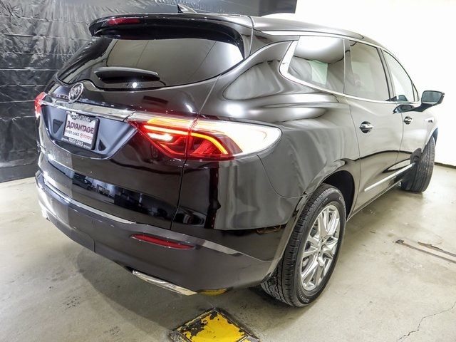 2022 Buick Enclave Essence