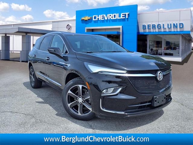 2022 Buick Enclave Essence