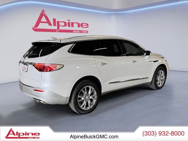 2022 Buick Enclave Essence