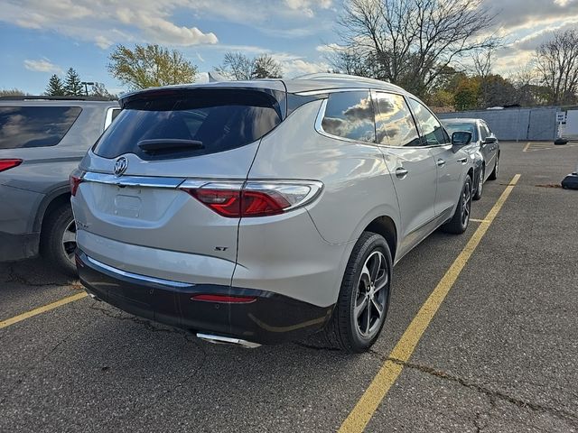 2022 Buick Enclave Essence