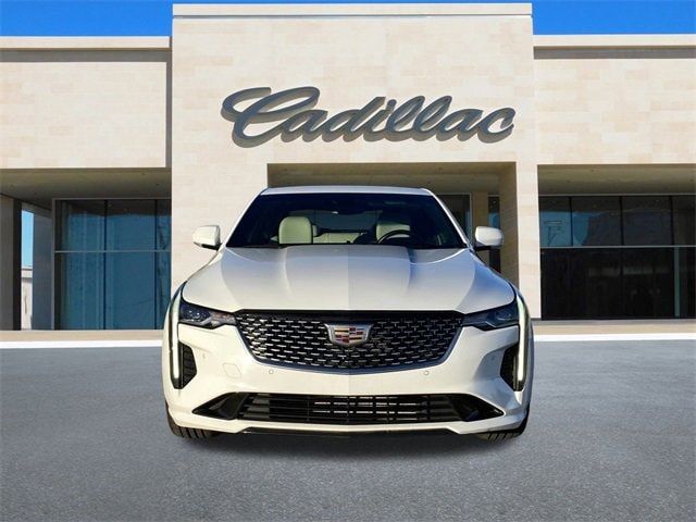 2022 Cadillac CT4 Premium Luxury
