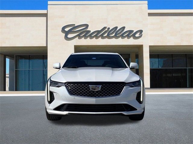 2022 Cadillac CT4 Premium Luxury