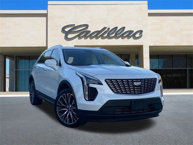 2022 Cadillac XT4 Luxury