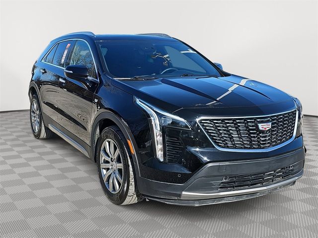 2022 Cadillac XT4 Premium Luxury