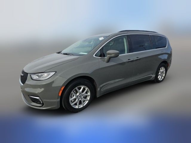 2022 Chrysler Pacifica Touring-L