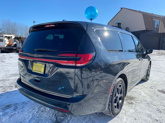 2022 Chrysler Pacifica Hybrid Touring L