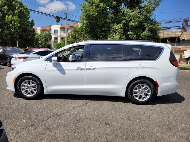 2022 Chrysler Pacifica Touring-L