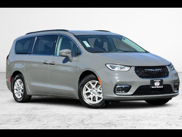 2022 Chrysler Pacifica Touring-L