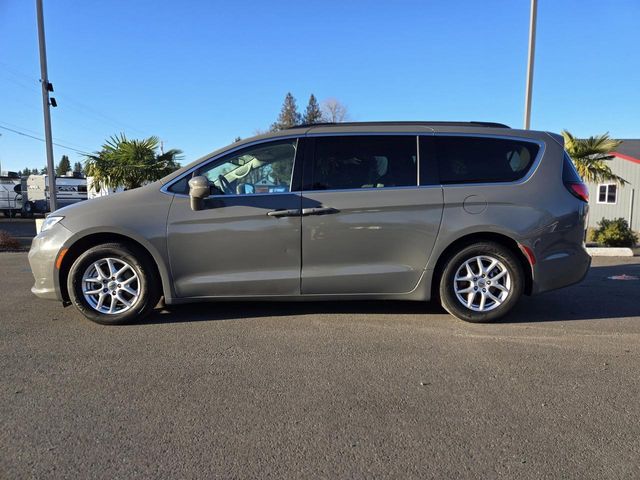 2022 Chrysler Pacifica Touring-L