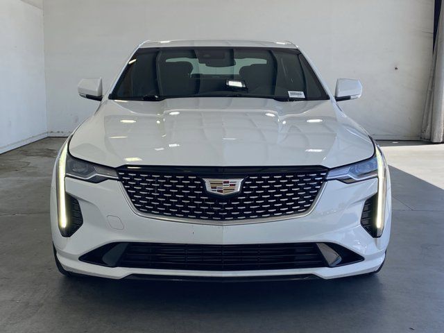 2022 Cadillac CT4 Luxury