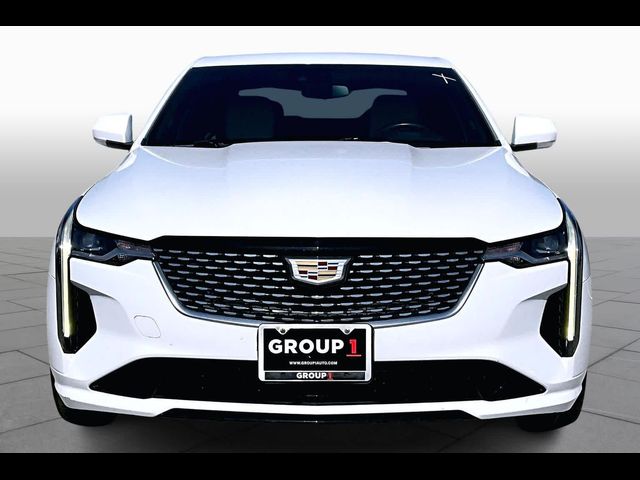 2022 Cadillac CT4 Luxury