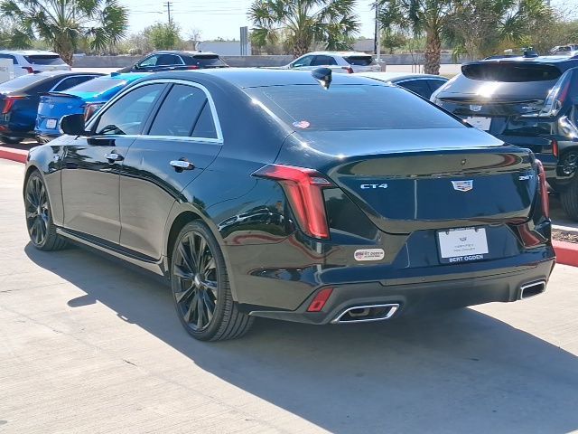 2022 Cadillac CT4 Luxury