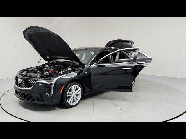 2022 Cadillac CT4 Luxury