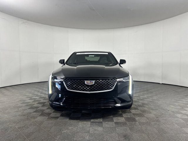 2022 Cadillac CT4 Luxury