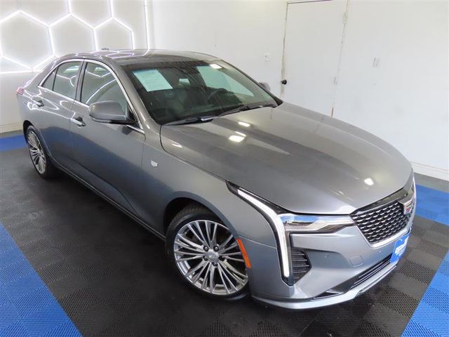 2022 Cadillac CT4 Premium Luxury