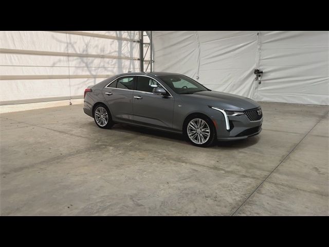 2022 Cadillac CT4 Premium Luxury