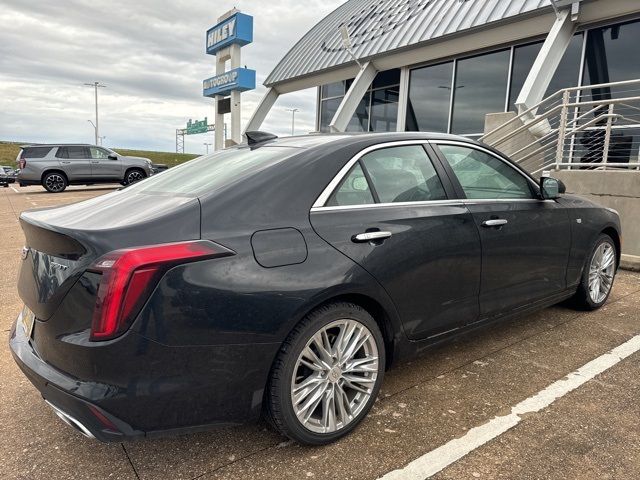 2022 Cadillac CT4 Premium Luxury