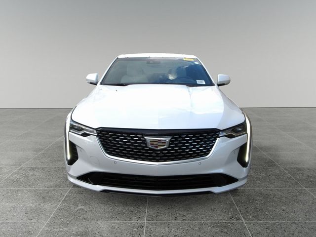 2022 Cadillac CT4 Premium Luxury