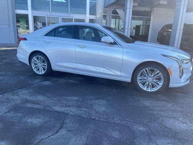 2022 Cadillac CT4 Premium Luxury