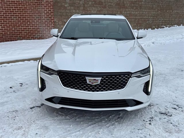 2022 Cadillac CT4 Premium Luxury