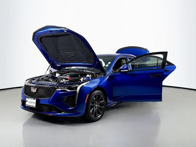 2022 Cadillac CT4 Sport