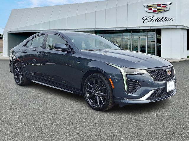 2022 Cadillac CT4 Sport