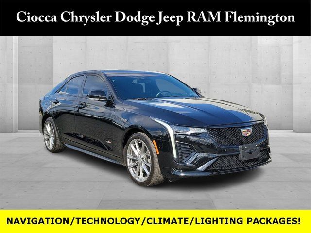 2022 Cadillac CT4-V Base