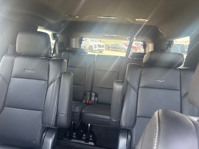 2022 Cadillac Escalade Luxury