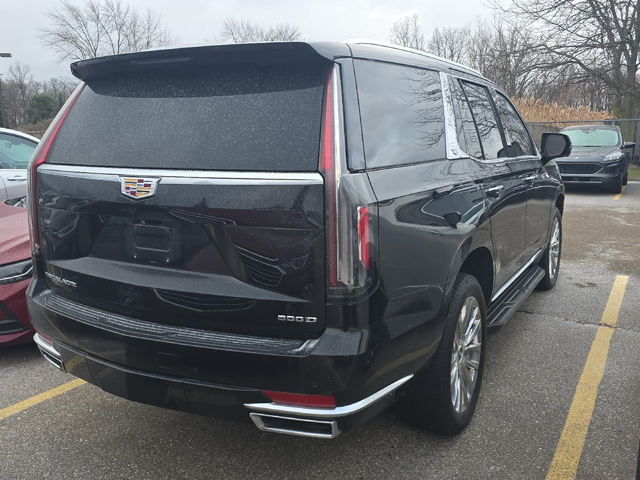 2022 Cadillac Escalade Luxury