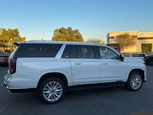 2022 Cadillac Escalade ESV Luxury