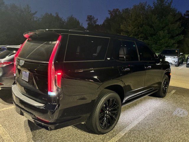 2022 Cadillac Escalade Sport