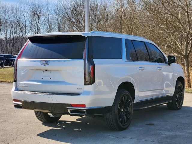 2022 Cadillac Escalade ESV Luxury