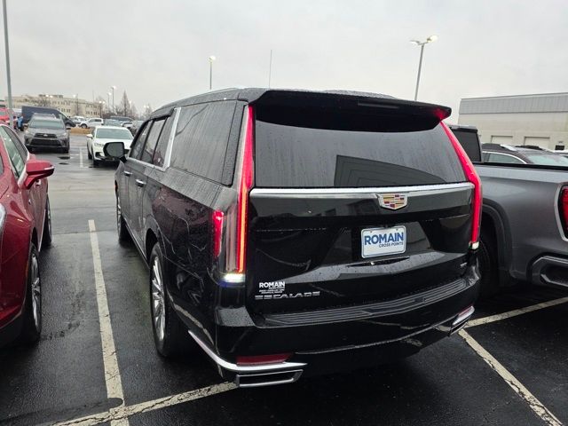 2022 Cadillac Escalade ESV Premium Luxury