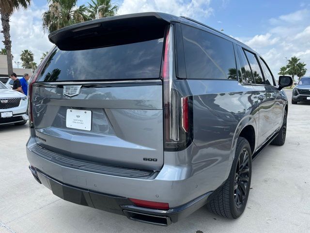 2022 Cadillac Escalade ESV Sport