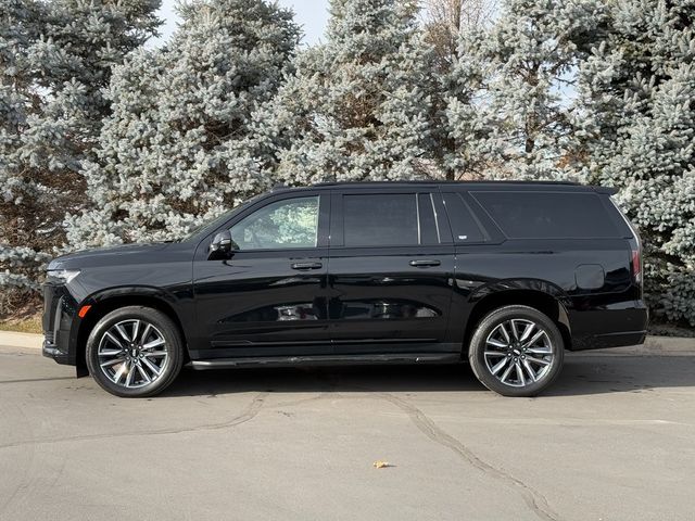 2022 Cadillac Escalade ESV Sport