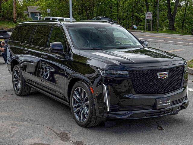 2022 Cadillac Escalade ESV Sport