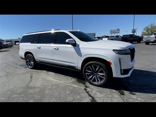 2022 Cadillac Escalade ESV Sport