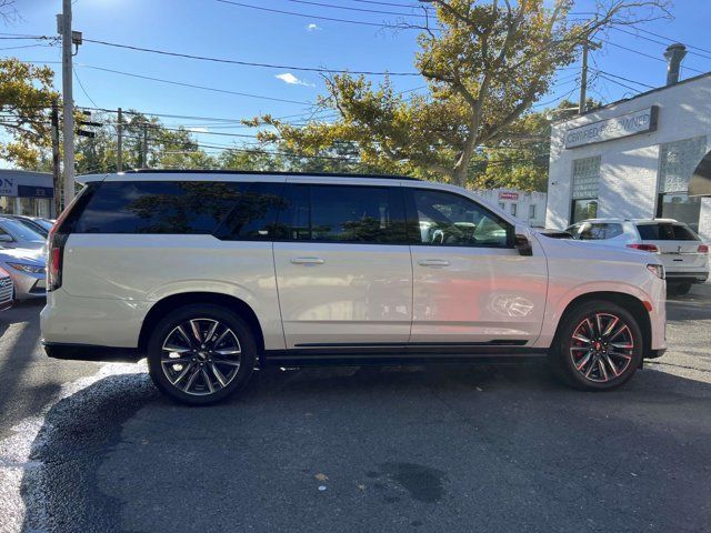 2022 Cadillac Escalade ESV Sport Platinum