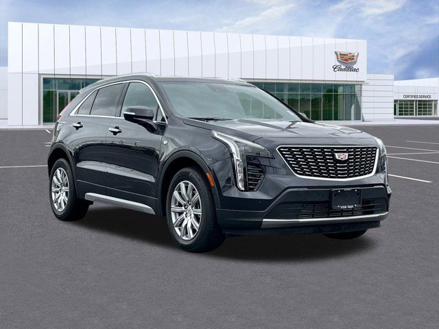 2022 Cadillac XT4 Premium Luxury