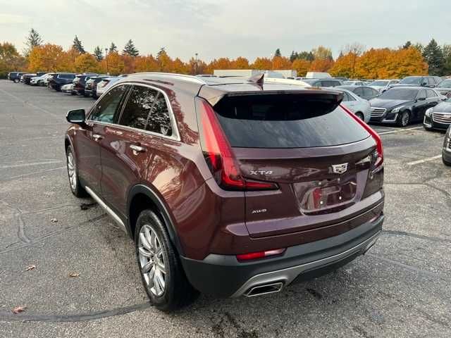 2022 Cadillac XT4 Premium Luxury