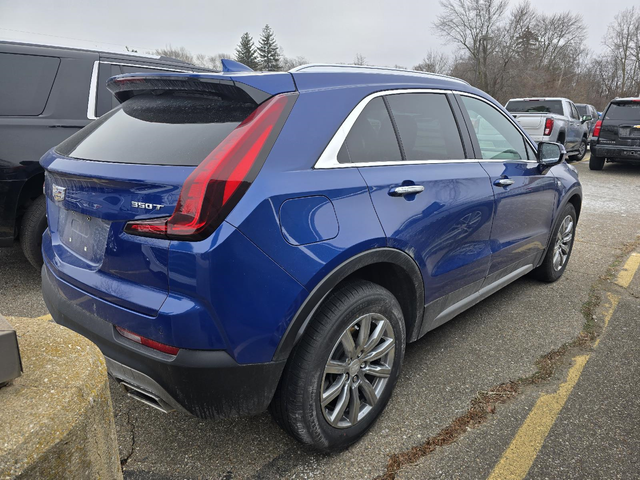 2022 Cadillac XT4 Premium Luxury