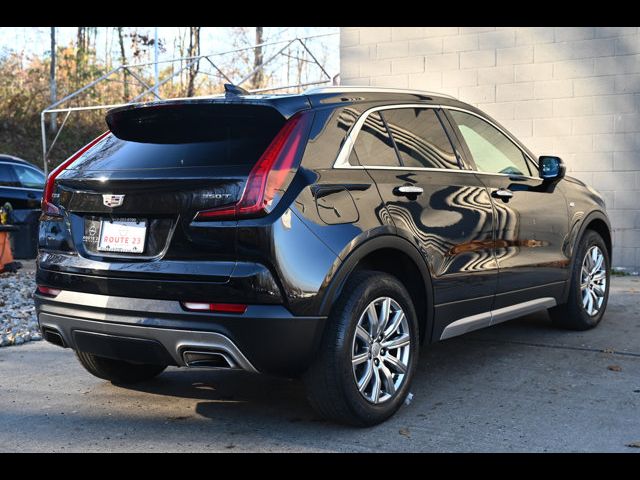 2022 Cadillac XT4 Premium Luxury